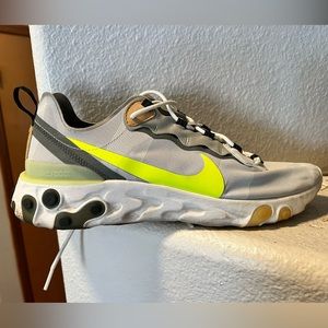 Used Nike React Element 55